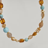 Collana in pietre naturali, ambra e madreperla – Collezione Duna