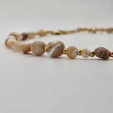 Collana in madreperla e pietra di luna – Collezione Duna